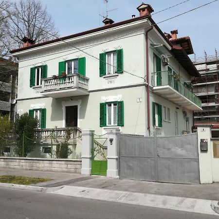 Agli Oleandri Appartamento In Villa Con Con Parcheggio Gorizia Buitenkant foto