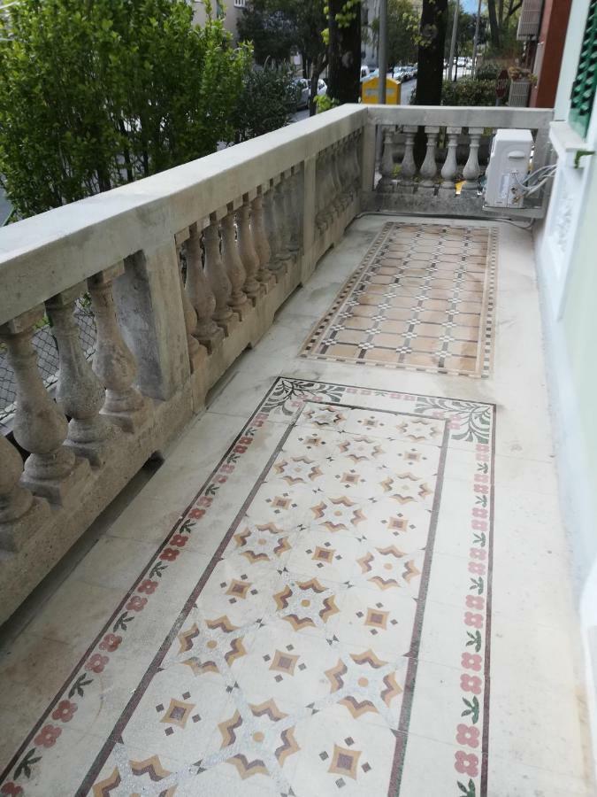 Agli Oleandri Appartamento In Villa Con Con Parcheggio Gorizia Buitenkant foto